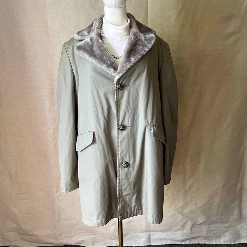 Vintage Maine Guide by Congress Gray Coat with Faux Fur Lining Sz 40 Made in USA - Picture 2 of 11